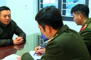 Triệt phá đường dây "3 đời chữa xương khớp" lừa đảo hơn 227 tỷ đồng