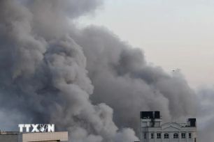 Mỹ đe dọa tấn công mạnh vào Iran tuần tới