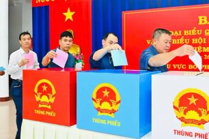 Gửi gắm niềm tin qua từng lá phiếu