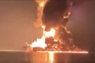 Tổng thống Mỹ kêu gọi quốc tế hỗ trợ bảo vệ eo biển Hormuz 