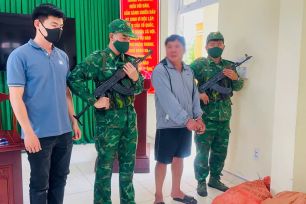 Quảng Ngãi: Bắt đối tượng vận chuyển trái phép 97kg thuốc nổ