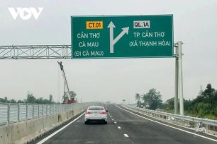 Kiểm điểm nhà thầu chậm tiến độ cao tốc Cần Thơ - Cà Mau