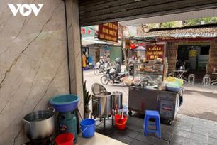 Vì sao nhóm dịch vụ và ăn uống nhạy cảm với việc tăng giá?