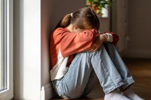 Nữ sinh nhập viện vì nói nhảm, bác sĩ phát hiện nguyên nhân ngộ độc chất Chlorfenapyr