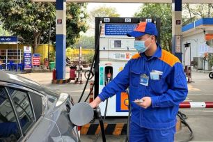 Đề xuất ứng ngân sách cho Quỹ bình ổn giá xăng dầu