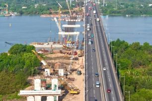 VLXD tăng nóng, nhiều công trình thi công cầm chừng