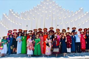 Giao lưu văn hóa "Kết nối nhân dân ASEAN"