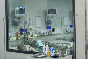 Cứu sống bệnh nhi nhiễm não mô cầu liên quan đến ổ dịch ở Phú Quốc