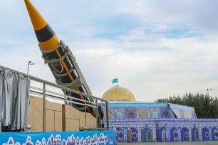 Iran tuyên bố cứng rắn sau khi Mỹ hoãn tấn công cơ sở năng lượng