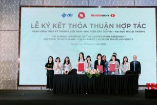 Techcombank ra mắt chương trình ‘Kiến tạo tư duy-bản lĩnh lãnh đạo cho thế hệ kế cận’
