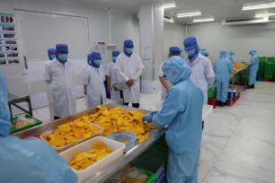 Doanh nghiệp Việt nâng chuẩn để gia nhập thị trường thực phẩm 863 tỷ USD