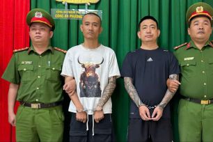 Khởi tố, bắt tạm giam 2 đối tượng hành hung người dân