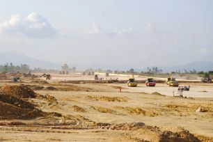 Kiểm soát chặt việc bù giá nhiên liệu tại dự án sân bay Phù Cát