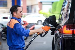 Giảm thuế xăng dầu đến 15/4/2026 nhằm ổn định thị trường năng lượng