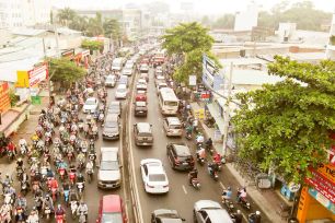 Mở rộng quốc lộ 13, TPHCM cấp thiết áp dụng cơ chế đặc thù