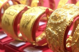 Giá vàng lên sát 173 triệu đồng/lượng sáng cuối tuần