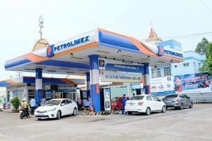 Tạm ứng 8.000 tỷ đồng cho Quỹ bình ổn giá xăng dầu