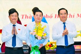 Chủ tịch UBND TPHCM biểu dương các sở, ngành hoàn thành nhiệm vụ 