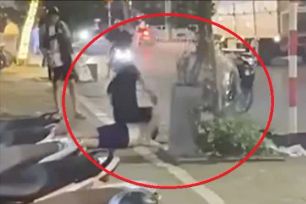 Hà Nội: Triệu tập 2 đối tượng hành hung nam sinh viên