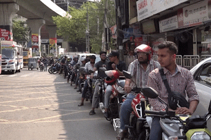 Các nước tiếp tục điều chỉnh chiến lược năng lượng 