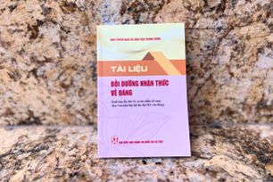 Nâng cao bồi dưỡng nhận thức về Đảng trong giai đoạn phát triển mới