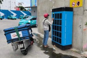 Trước 20-4, TPHCM lắp đặt 3.000 tủ đổi pin xe điện