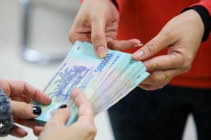 Bộ Nội vụ lấy ý kiến về đề xuất tăng lương cơ sở thêm hơn 8%