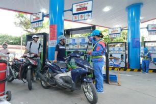 Đề xuất doanh nghiệp được tạm ứng ngân sách để bình ổn giá xăng dầu