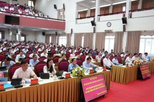 Vĩnh Long thực hiện 11 nhóm nhiệm vụ, giải pháp phát triển kinh tế-xã hội