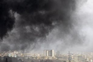 Mỹ tăng cường tên lửa tầm xa cho chiến dịch Iran