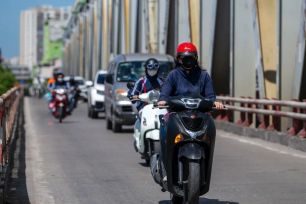 Miền Bắc nắng nóng, nhiều nơi vượt 40 độ C