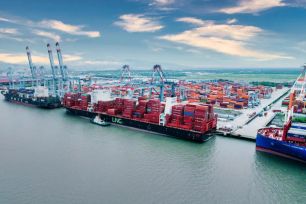 Miễn toàn bộ phí, lệ phí hàng hải nội địa từ hôm nay 7-4