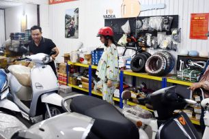 Xe điện hút khách tại ĐBSCL