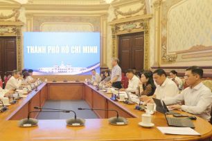 TPHCM sớm triển khai khám sức khỏe định kỳ, tiến tới miễn viện phí cho người dân 