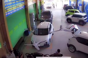 Nghiên cứu giá điện theo khung giờ để điều tiết thời gian sạc xe điện