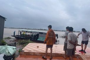 Đồng Tháp: Sạt lở nghiêm uy hiếp vùng sầu riêng 500ha