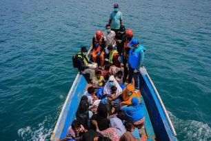 Ít nhất 250 người mất tích sau vụ chìm tàu ở biển Andaman