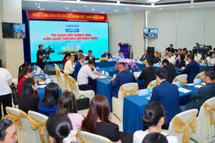 Bất động sản kẹt vốn giữa dòng tiền nghìn tỷ