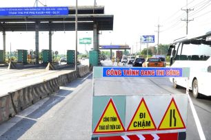 Đồng Nai: Bắt đầu tháo dỡ 2 trạm thu phí bỏ hoang trên quốc lộ 51