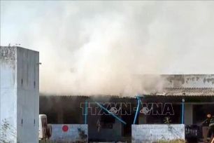 Nổ nhà máy pháo hoa Ấn Độ, 16 người thiệt mạng