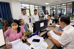 112 phường, xã ở TP.HCM ngừng chứng thực giao dịch từ ngày 27/4