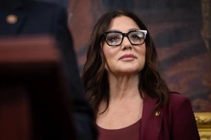 Bộ trưởng Lao động Mỹ từ chức