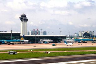 Sân bay quốc tế Tân Sơn Nhất tăng tần suất bay dịp nghỉ lễ 30-4 và 1-5