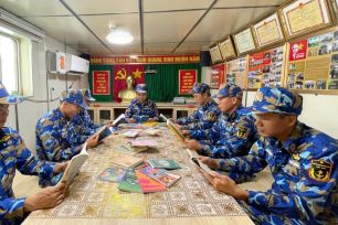 Lan tỏa văn hóa đọc trong lực lượng vũ trang