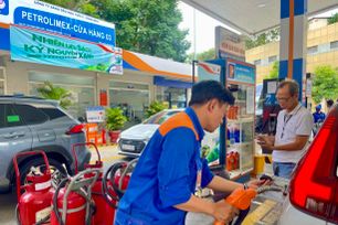 Dùng đại trà xăng E10 có thể giảm 2,5 triệu tấn CO₂ mỗi năm