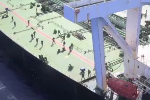 Tổng thống Mỹ ra lệnh bắn hạ tàu rải thủy lôi ở eo biển Hormuz