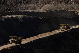 EU và Mỹ hợp tác tăng cường chuỗi cung ứng khoáng sản thiết yếu