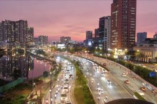 Thi đua thực hiện thắng lợi nhiệm vụ phát triển kinh tế - xã hội