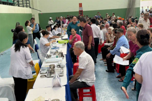 Mở rộng độ bao phủ, nâng chất lượng y tế