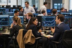 Phố Wall giằng co trước loạt sự kiện quan trọng 